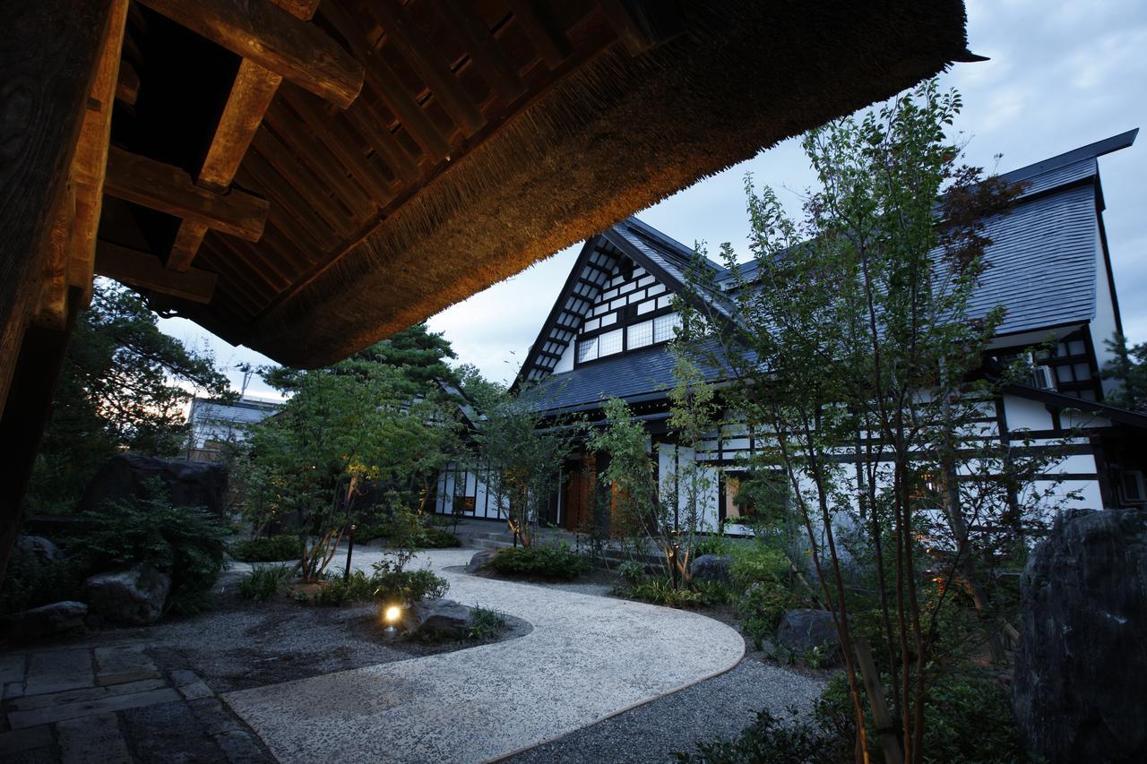 Отель Yamagata The Takinami Nan'yo Экстерьер фото